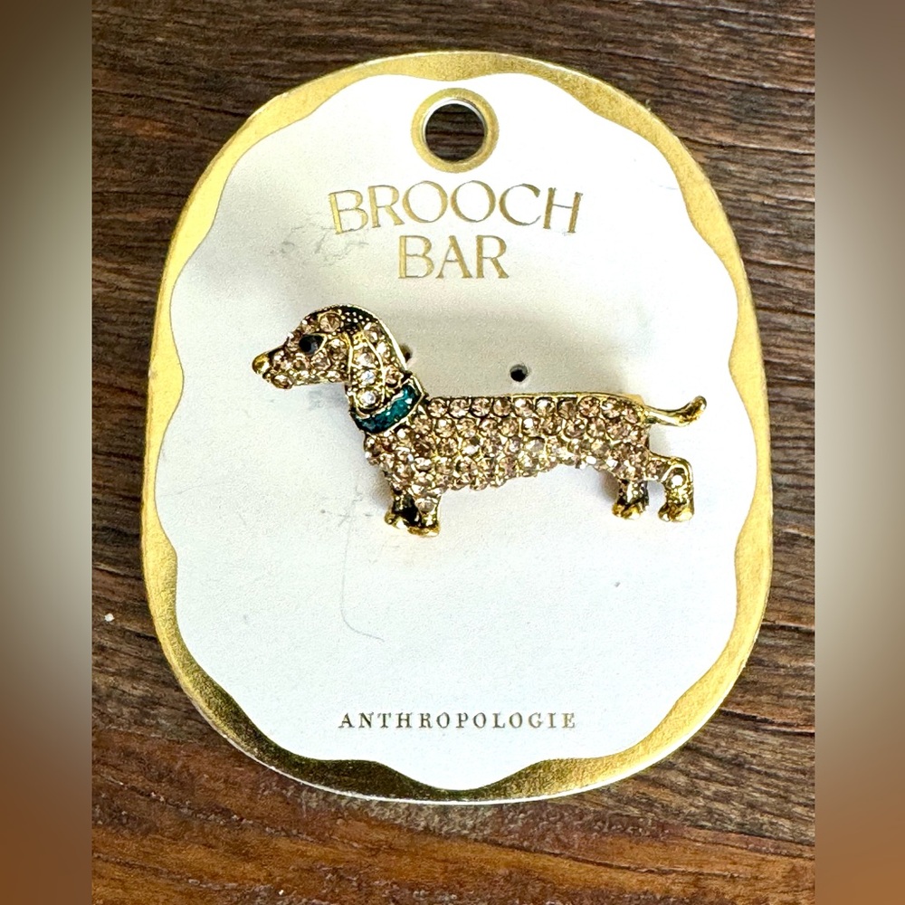 ANTHROPOLOGIE Dachshund Brooch NWT Rhinestones 18K Gold Plated
